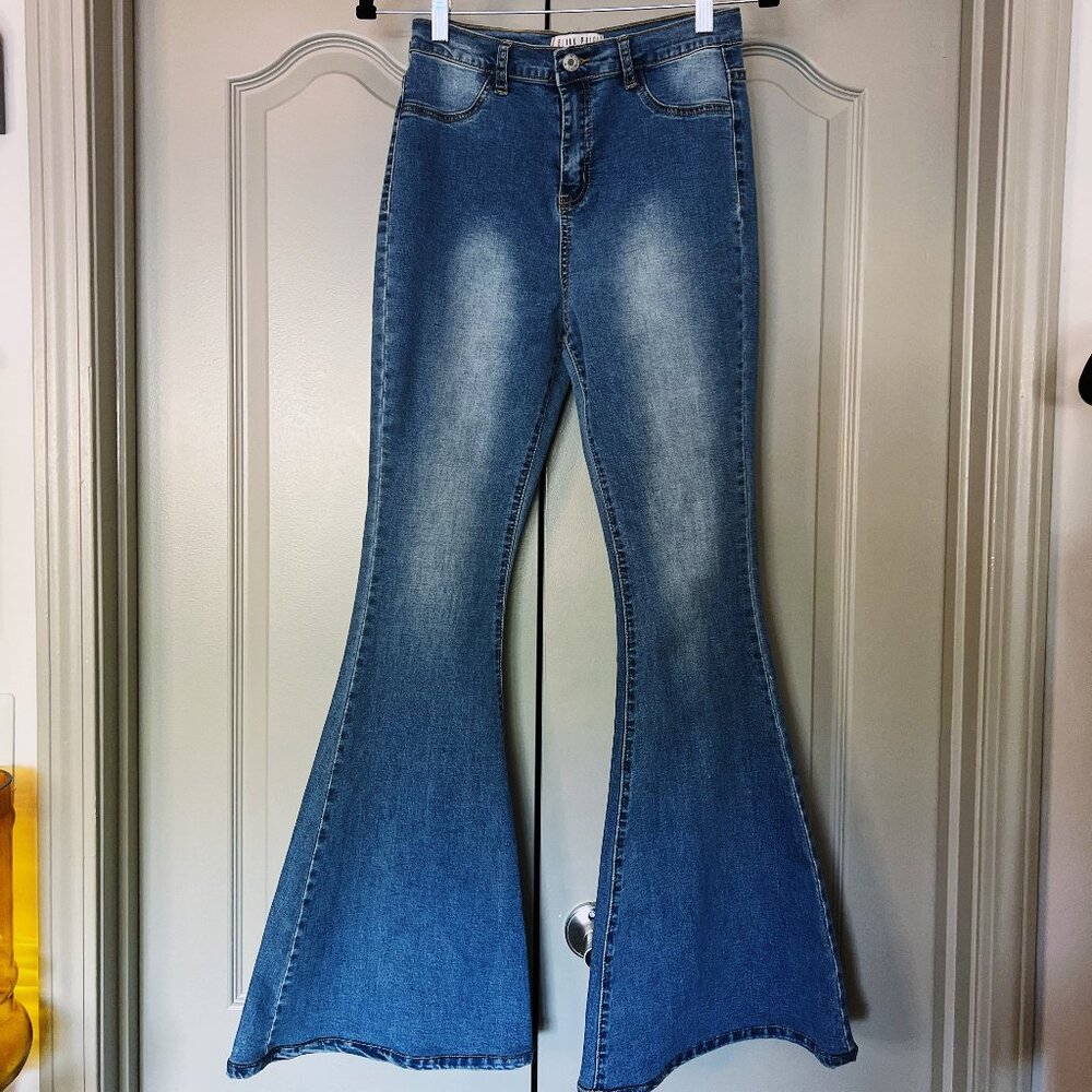 Blank Paige Flare Jeans Small Western Boho Bell Bottom High Rise Denim Festival
